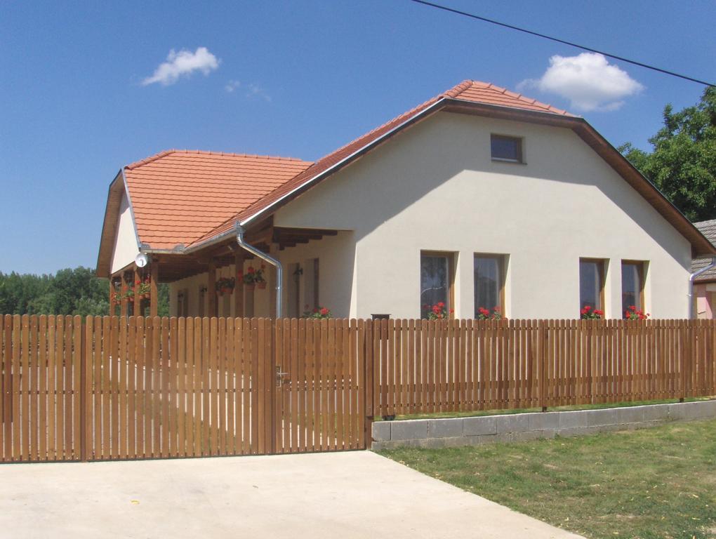 Hotel Kekszilva Vendeghaz Pap Zewnętrze zdjęcie