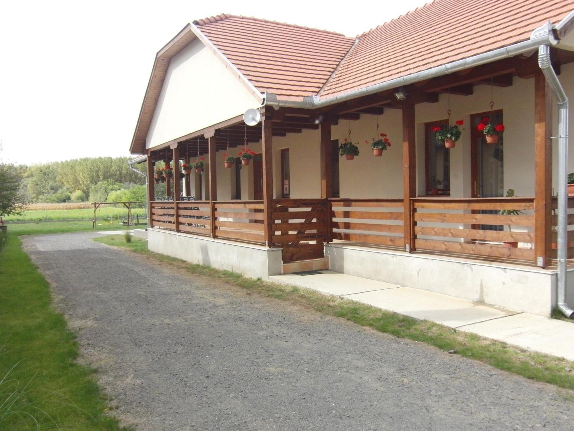 Hotel Kekszilva Vendeghaz Pap Zewnętrze zdjęcie